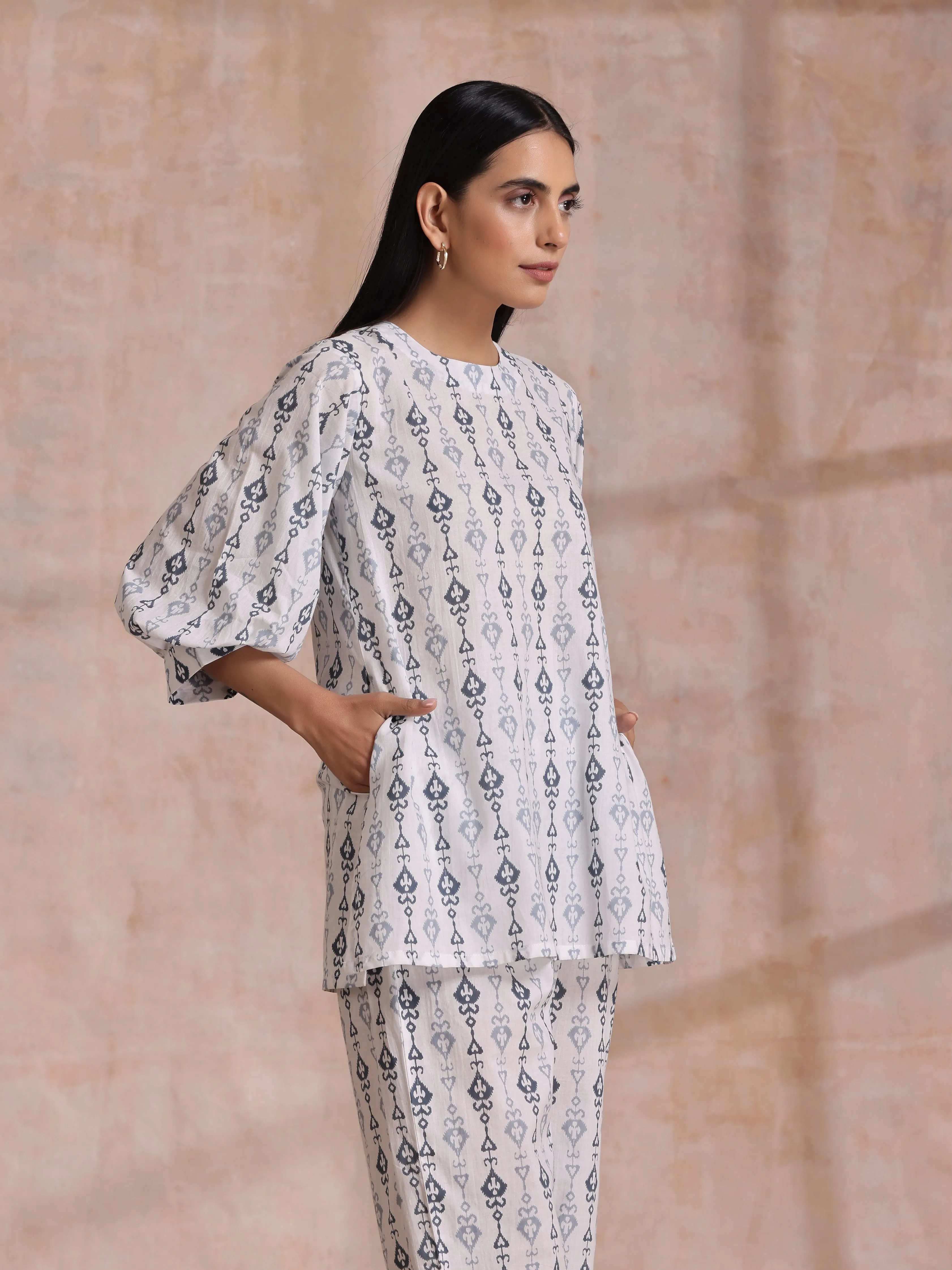 Grey On White Ikat Print Cotton Baggy Sleeve Co-Ord Set
